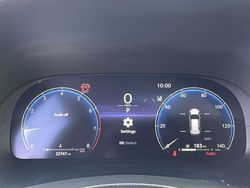 Used 2024 Toyota Highlander Limited image 13