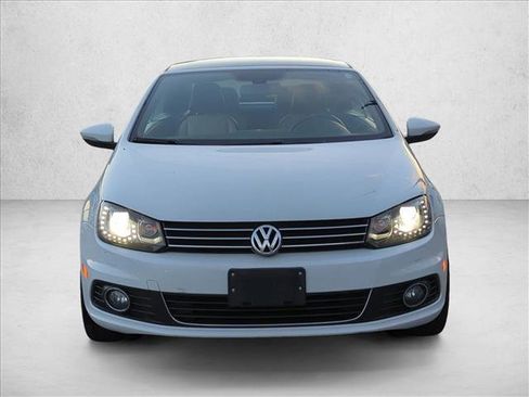Used 2015 Volkswagen Eos Final Edition image 2