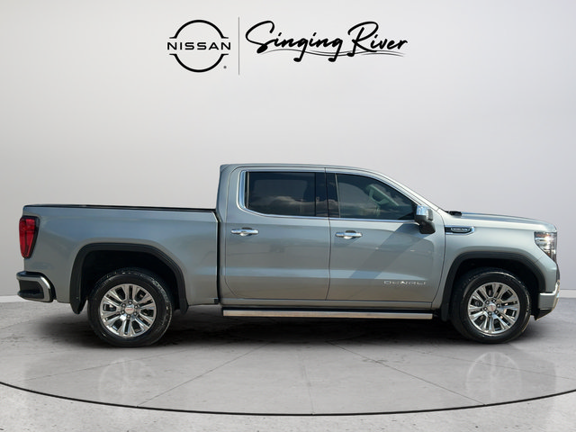 Used 2024 GMC Sierra 1500 Denali w/ Technology Package AWD/4WD image 8