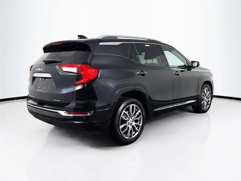 Used 2022 GMC Terrain Denali image 7