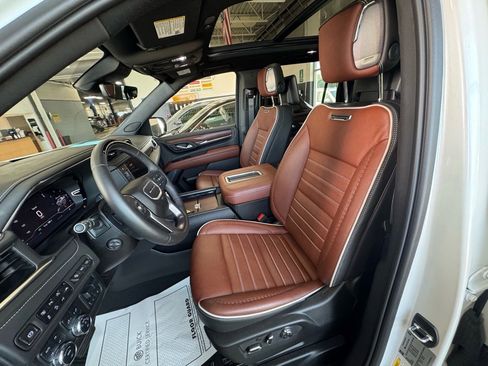 Used 2024 GMC Yukon XL Denali Ultimate image 23