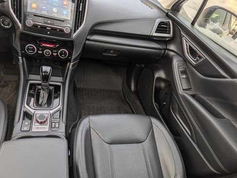 Used 2022 Subaru Forester Touring w/ Popular Package #3 image 11