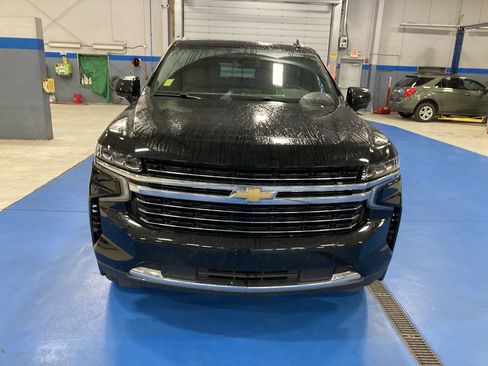 Used 2024 Chevrolet Tahoe LT AWD/4WD image 2