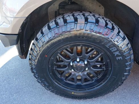 Used 2018 Ford F150 XLT w/ Equipment Group 302A Luxury AWD/4WD image 13