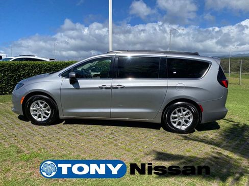 Used 2021 Chrysler Voyager Lxi image 4