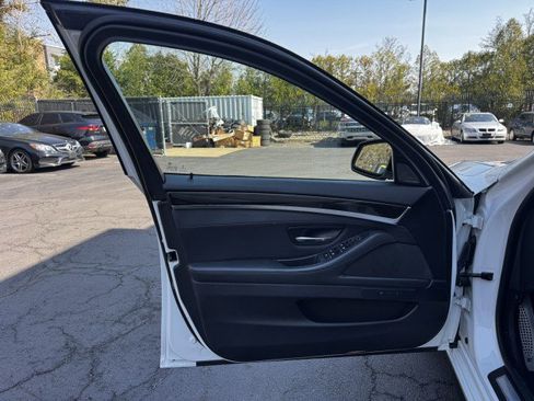 Used 2015 BMW 535d xDrive image 6