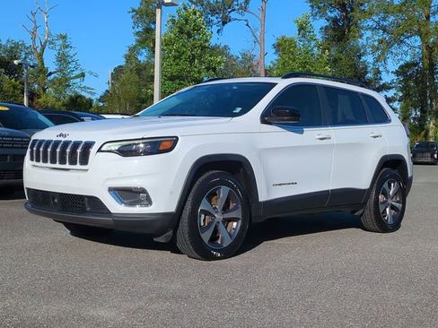Used 2022 Jeep Cherokee Limited AWD/4WD image 2