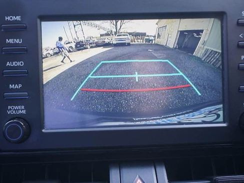 Used 2019 Toyota RAV4 XLE w/ Convenience Package FWD image 25