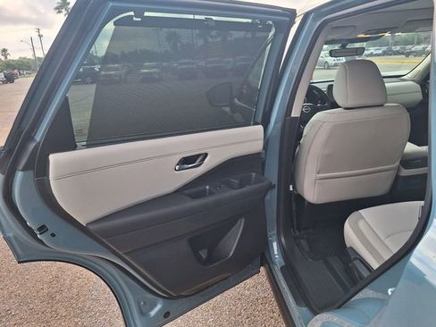 New 2026 Nissan Pathfinder SL AWD/4WD image 21