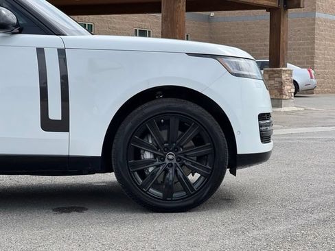 Used 2023 Land Rover Range Rover SE AWD/4WD image 11