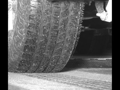 Used 2022 GMC Sierra 1500 SLE image 16