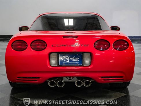 Used 1998 Chevrolet Corvette Coupe w/ Roof Pkg RWD image 12