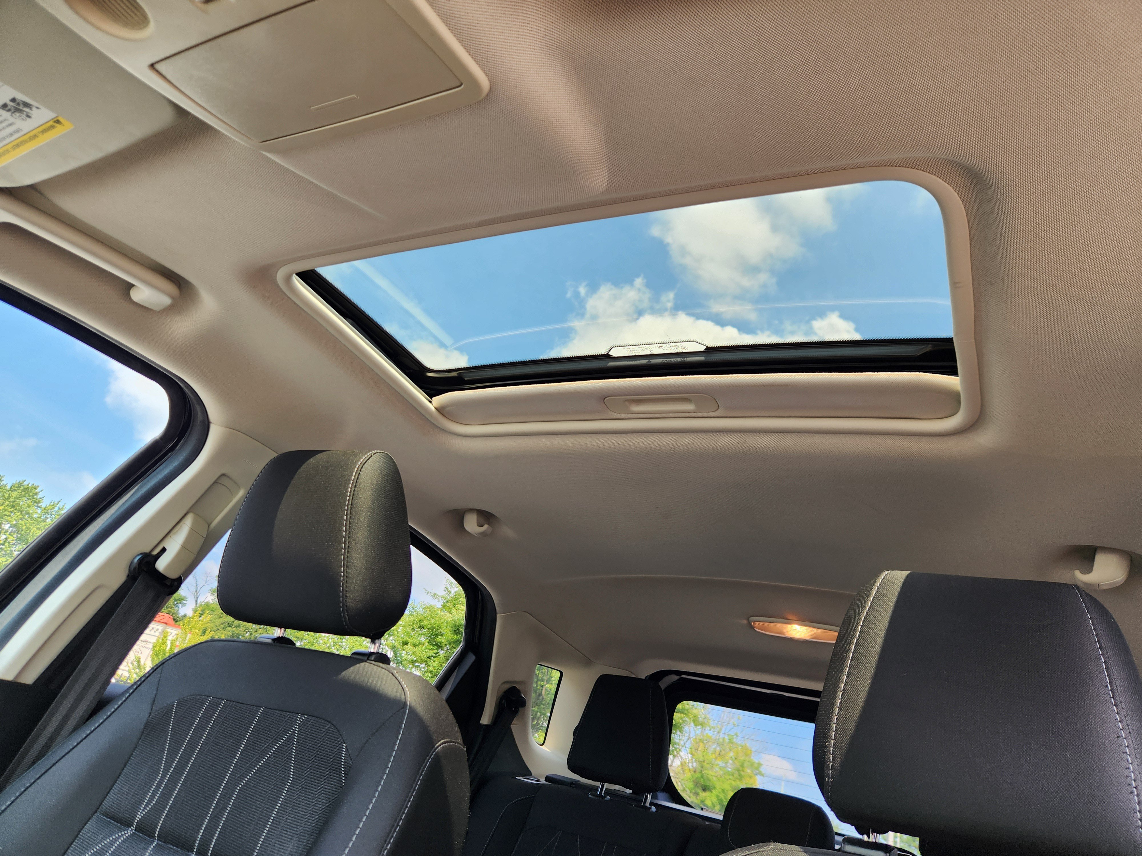Used 2018 Ford EcoSport SE FWD image 15