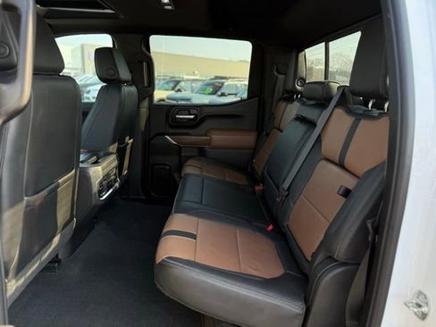 Used 2021 Chevrolet Silverado 1500 High Country image 16
