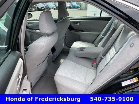 Used 2017 Toyota Camry LE FWD image 25