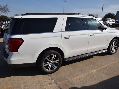 Used 2022 Ford Expedition Max XLT image 6