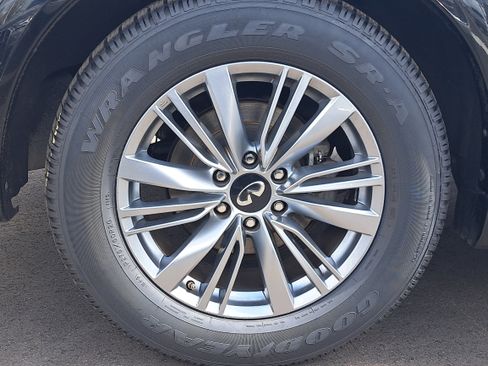 Used 2021 INFINITI QX80 Luxe image 6