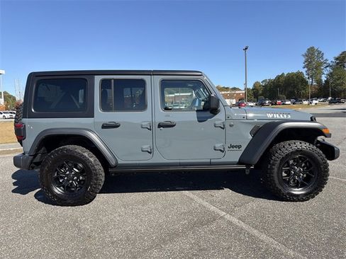 Used 2024 Jeep Wrangler Willys image 4