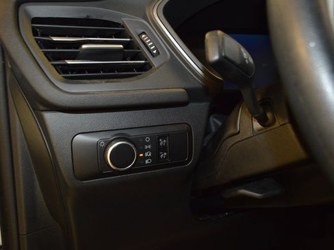 Used 2025 Ford Escape Active AWD/4WD image 16