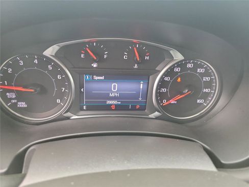 Used 2023 GMC Terrain SLE FWD image 25