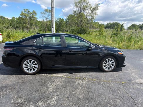 Used 2024 Toyota Camry LE FWD image 7