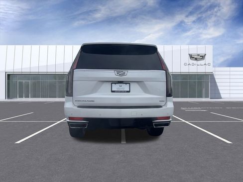 Used 2021 Cadillac Escalade ESV Premium Luxury Platinum image 7