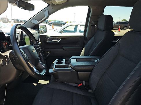 Used 2025 Chevrolet Silverado 1500 LT RWD image 8