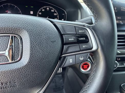 Used 2018 Honda Accord Sport image 36