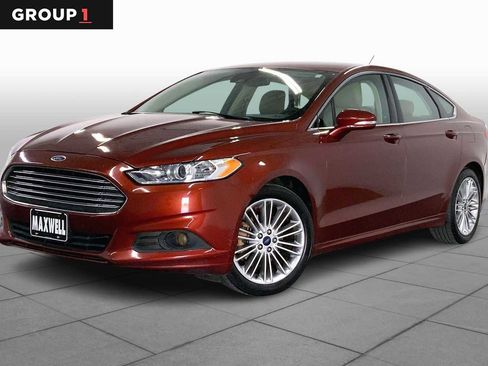 Used 2014 Ford Fusion SE w/ Equipment Group 202A image 1