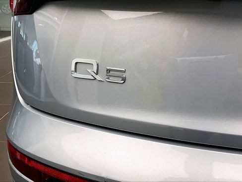 Used 2023 Audi Q5 2.0T Premium w/ Convenience Package image 32