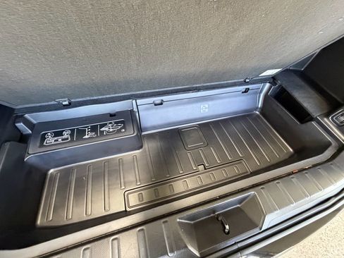 Used 2023 Subaru Ascent 8-Passenger image 16