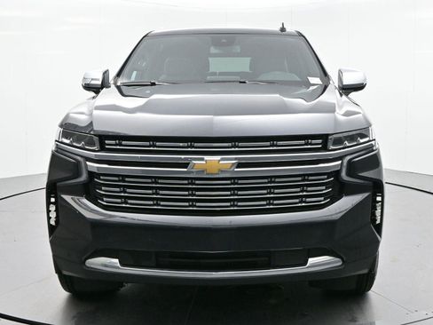 Used 2024 Chevrolet Suburban Premier AWD/4WD image 2