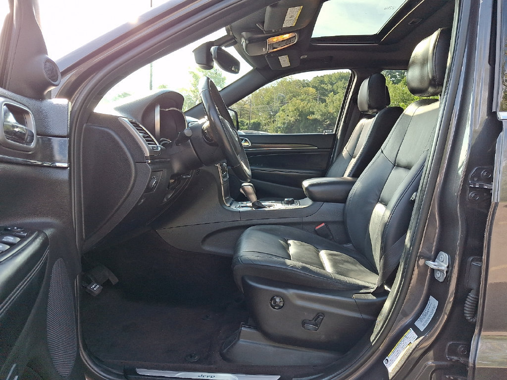 Certified 2018 Jeep Grand Cherokee Limited AWD/4WD image 13