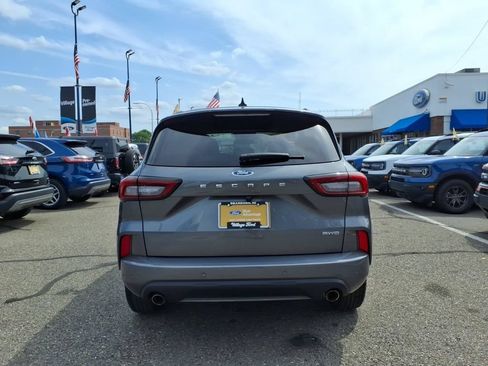 Certified 2024 Ford Escape ST-Line w/ Tech Pack #1 AWD/4WD image 8