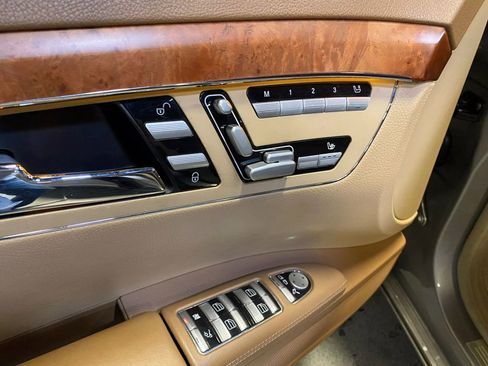 Used 2007 Mercedes-Benz S 550 Sedan image 35