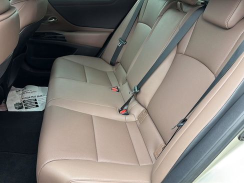 Used 2023 Lexus ES 350 w/ Accessory Package (Z2) FWD image 14