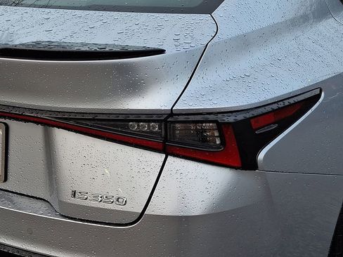 Used 2022 Lexus IS 350 F Sport image 10
