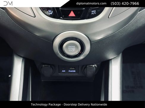 Used 2014 Hyundai Veloster w/ Technology Package 03 FWD image 37
