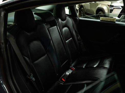 Used 2018 Tesla Model 3 Long Range image 11