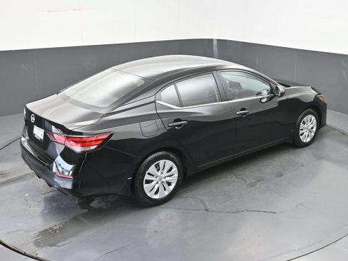 Certified 2025 Nissan Sentra S FWD image 42