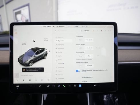Used 2020 Tesla Model Y Long Range image 44