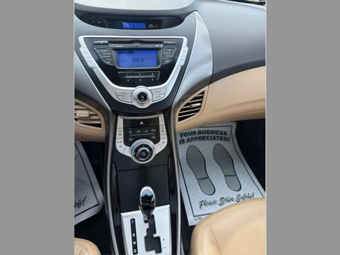 Used 2012 Hyundai Elantra Limited FWD image 21