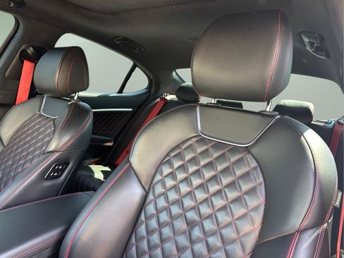 Used 2023 Genesis G70 3.3T w/ Sport Prestige Package RWD image 33