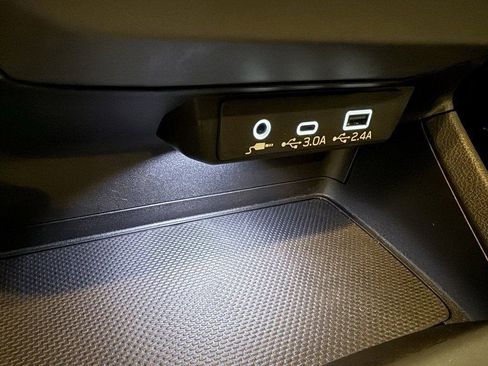 Certified 2024 Subaru Crosstrek 2.0i Premium image 14