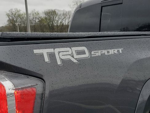 Used 2021 Toyota Tacoma TRD Sport image 7