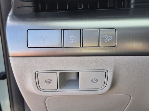 Used 2024 Hyundai Kona Limited AWD/4WD image 28