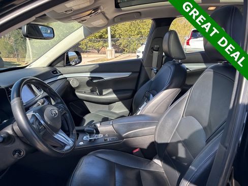Used 2019 INFINITI QX50 Essential w/ Premium Heat Package image 17