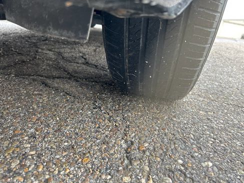 Used 2017 Nissan Versa SV image 10