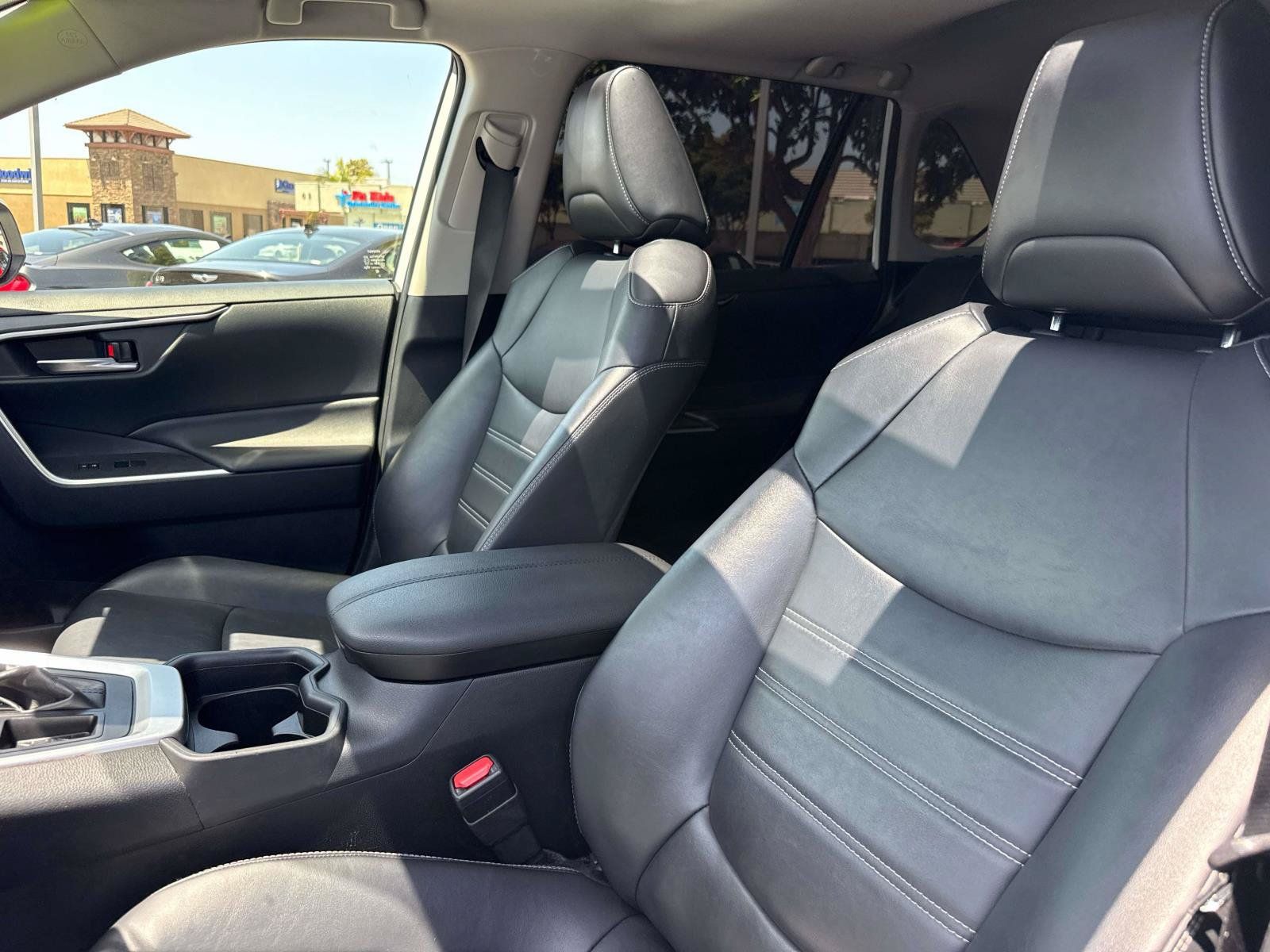Used 2019 Toyota RAV4 XLE Premium w/ All Weather Liner Package FWD image 24