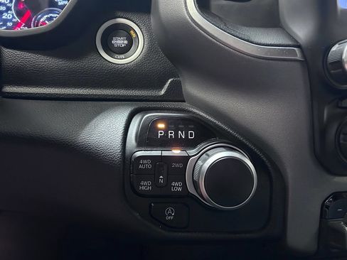Used 2022 RAM 1500 Big Horn AWD/4WD image 16